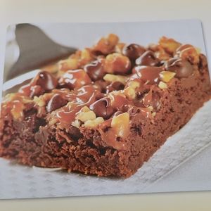 Nestles COOKBOOK Hard Back Best Loved Recipes - Celebrating Toll House 75 yrs